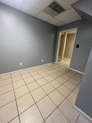 924 Granny White Rd, Clarksville, TN 37040