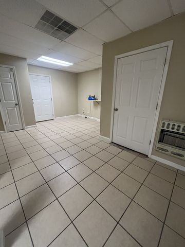 924 Granny White Rd, Clarksville, TN 37040