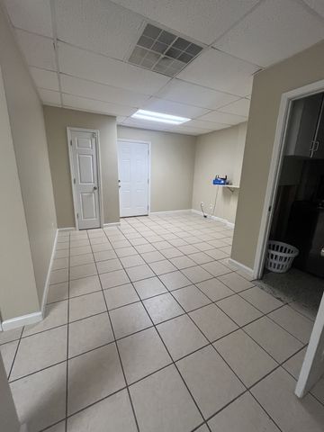 924 Granny White Rd, Clarksville, TN 37040