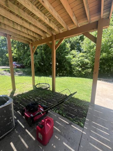 924 Granny White Rd, Clarksville, TN 37040