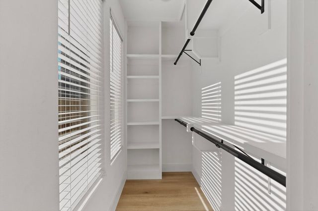 2411 Hooper Street, Dallas, TX 75215