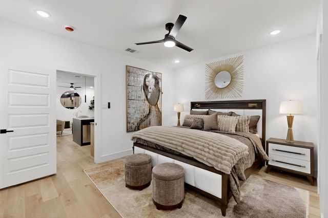 2411 Hooper Street, Dallas, TX 75215