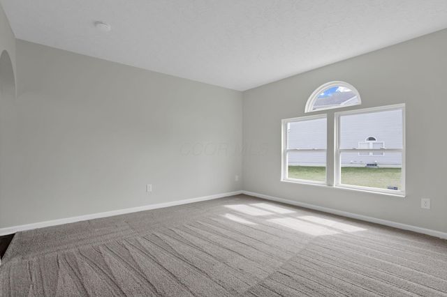 122 Spring Flower Way, Etna, OH 43062