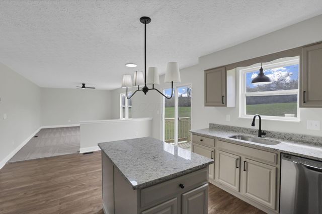 122 Spring Flower Way, Etna, OH 43062