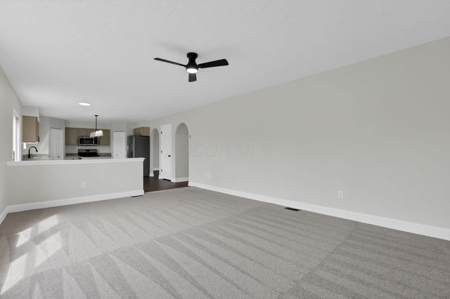 122 Spring Flower Way, Etna, OH 43062