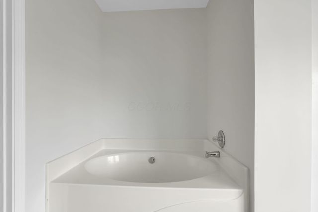 122 Spring Flower Way, Etna, OH 43062