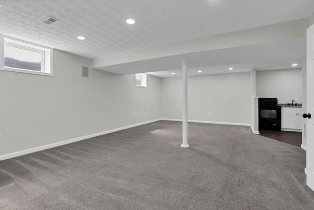 122 Spring Flower Way, Etna, OH 43062