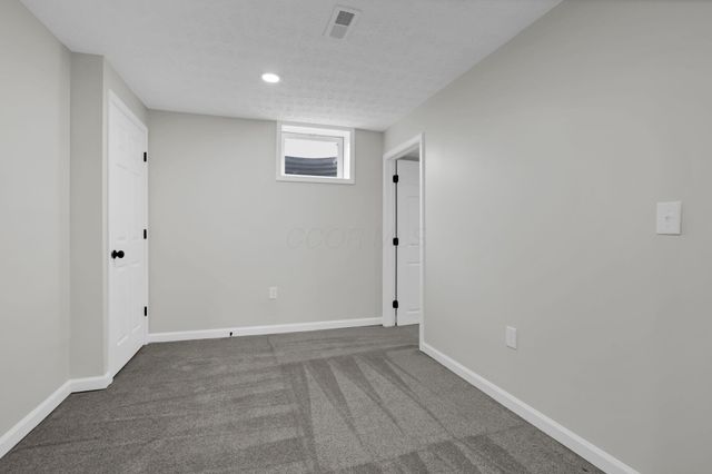 122 Spring Flower Way, Etna, OH 43062