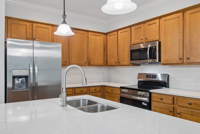 802 Barrington Place Dr, Brentwood, TN 37027