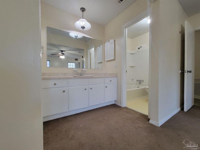 4201 Burtonwood Dr, Pensacola, FL 32514