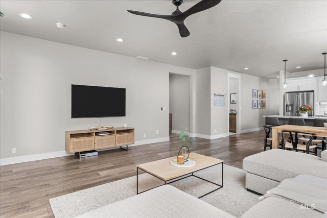 3332 W Lassen Dr, Boise, ID 83703