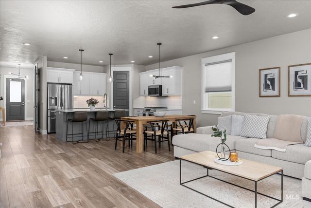 3332 W Lassen Dr, Boise, ID 83703