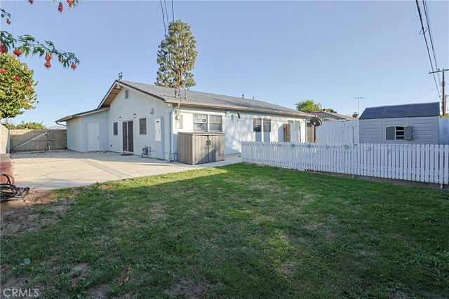 1014 Sheffield, Santa Ana, CA 92703