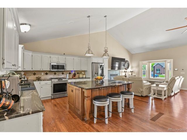 882 S 14th Ave, Brighton, CO 80601