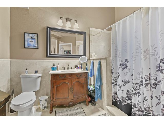 882 S 14th Ave, Brighton, CO 80601