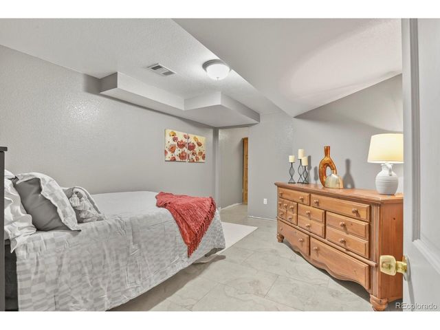 882 S 14th Ave, Brighton, CO 80601