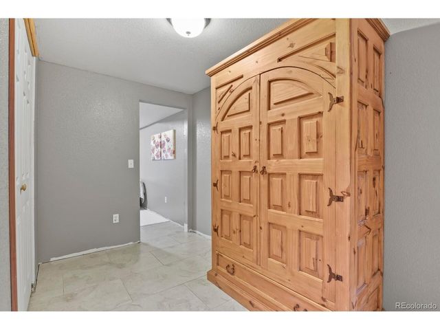 882 S 14th Ave, Brighton, CO 80601