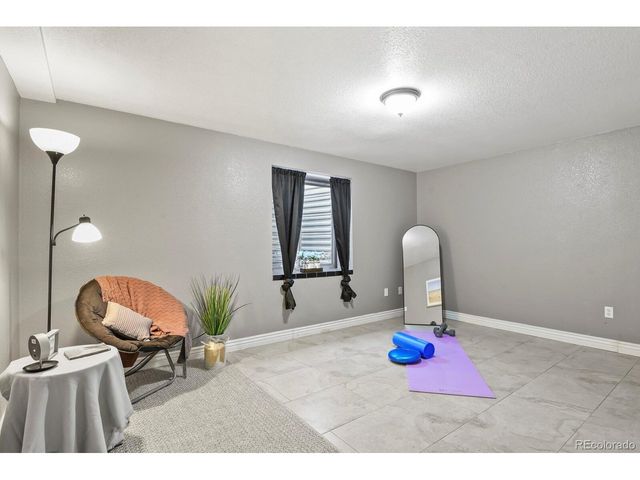 882 S 14th Ave, Brighton, CO 80601