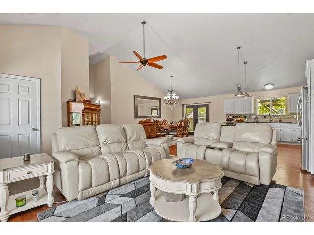 882 S 14th Ave, Brighton, CO 80601