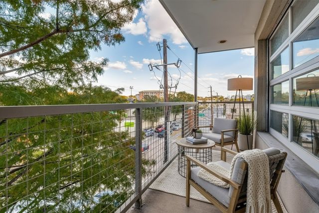 1111 S Akard Street 300, Dallas, TX 75215