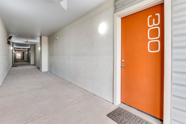 1111 S Akard Street 300, Dallas, TX 75215