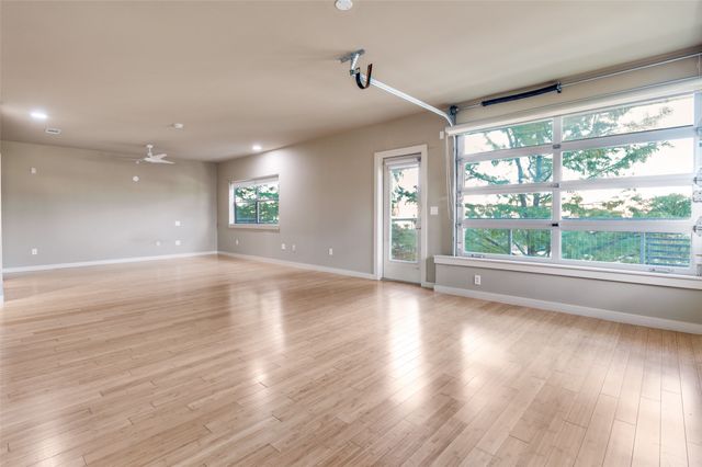 1111 S Akard Street 300, Dallas, TX 75215