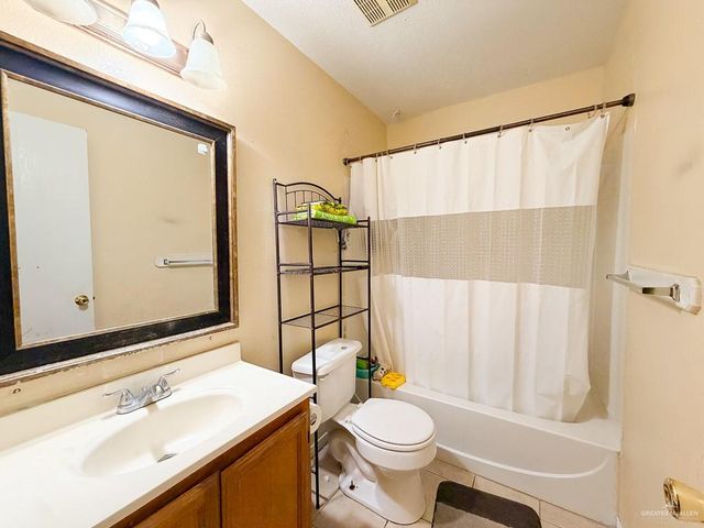 4101 N Laguna Vista Street, Pharr, TX 78577