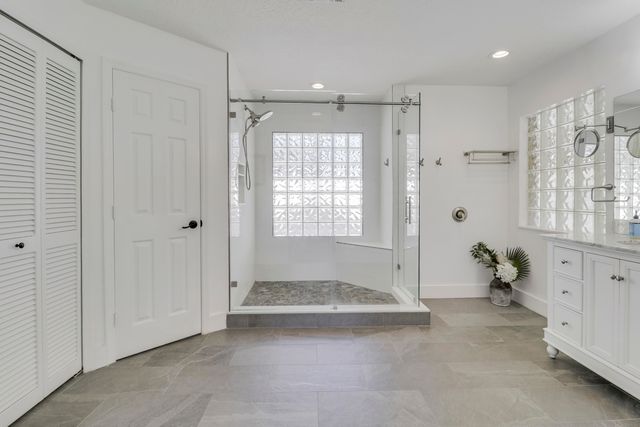 550 SE Ashley Oaks Way, Stuart, FL 34997