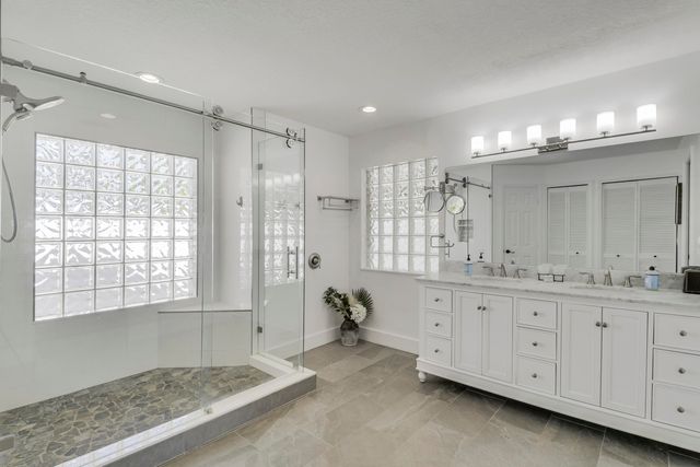 550 SE Ashley Oaks Way, Stuart, FL 34997