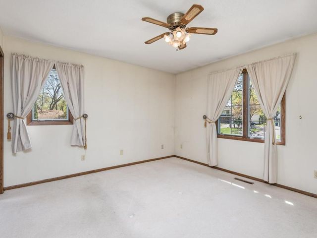 17210 13th Avenue N, Plymouth, MN 55447