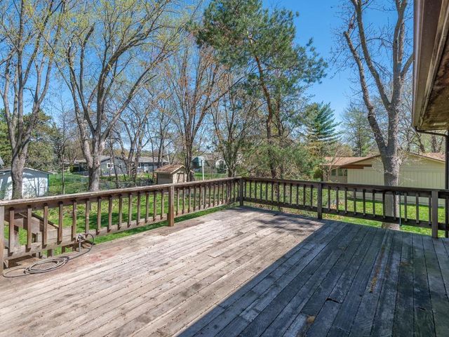 17210 13th Avenue N, Plymouth, MN 55447