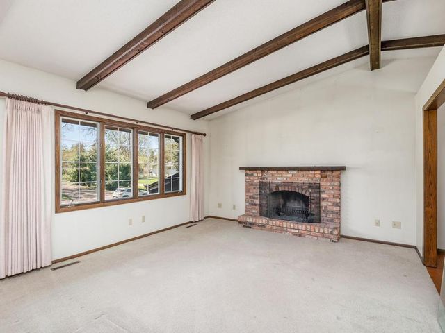 17210 13th Avenue N, Plymouth, MN 55447