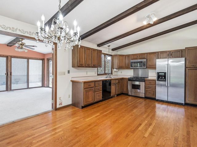 17210 13th Avenue N, Plymouth, MN 55447