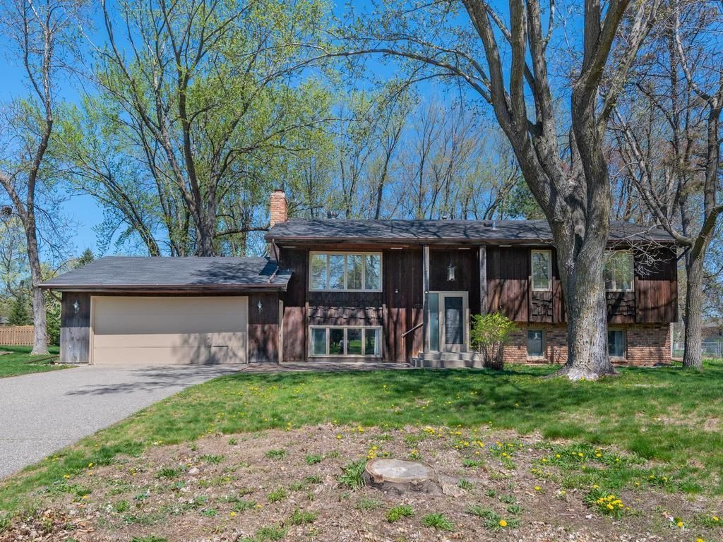 17210 13th Avenue N, Plymouth, MN 55447