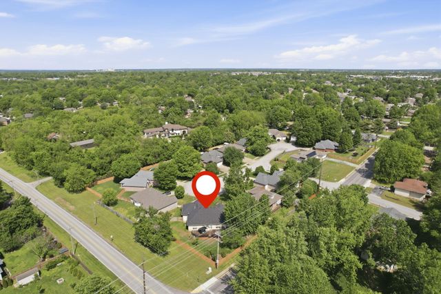 4980 S Forest Avenue, Springfield, MO 65810