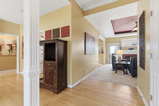 4980 S Forest Avenue, Springfield, MO 65810