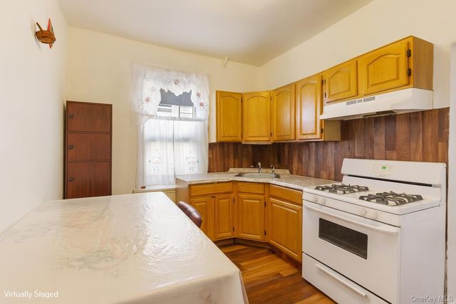 125 Neptune Avenue, Brooklyn, NY 11235