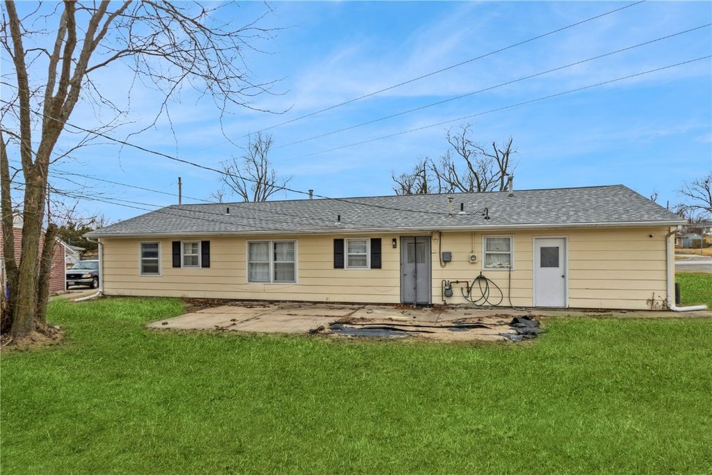 281 Jacolyn Drive NW, Cedar Rapids, IA 52404
