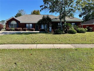 5463 Henning W Drive, Mobile, AL 36619