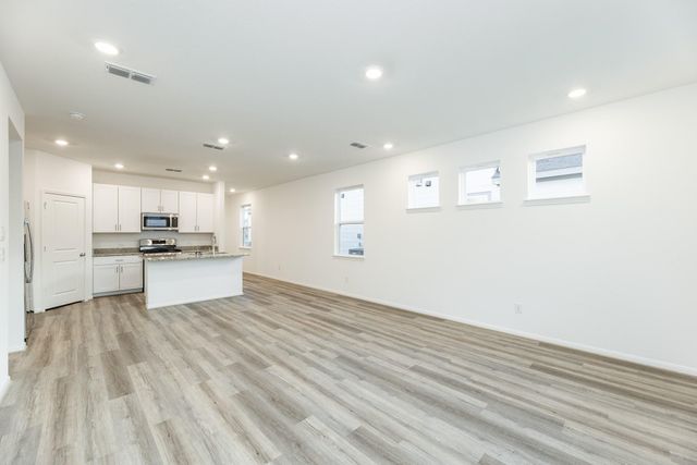 1818 Whispering River Drive, Missouri City, TX 77489