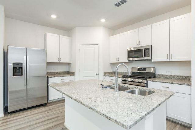 1818 Whispering River Drive, Missouri City, TX 77489