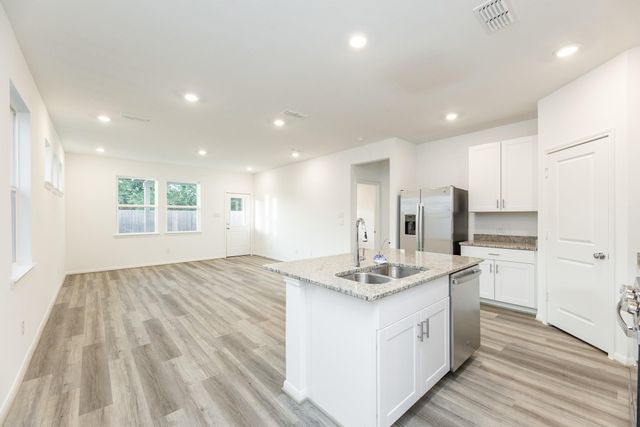 1818 Whispering River Drive, Missouri City, TX 77489