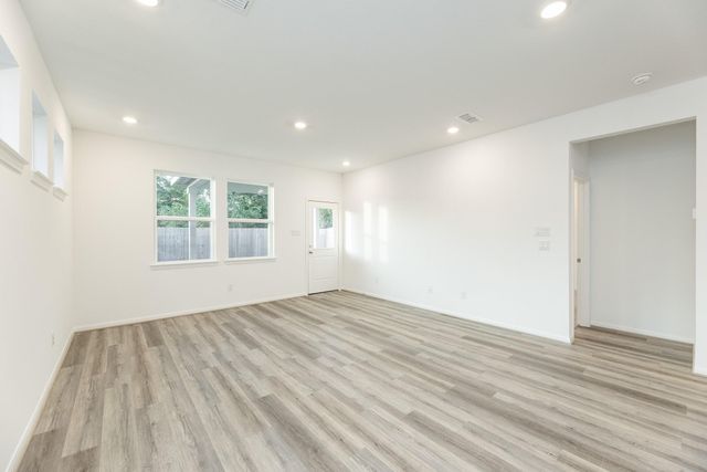 1818 Whispering River Drive, Missouri City, TX 77489