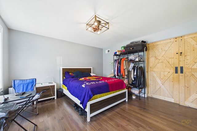 65 Armsby St, New Bedford, MA 02745