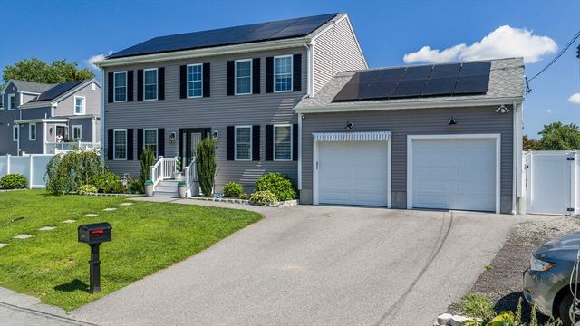 65 Armsby St, New Bedford, MA 02745