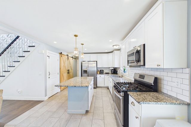 65 Armsby St, New Bedford, MA 02745