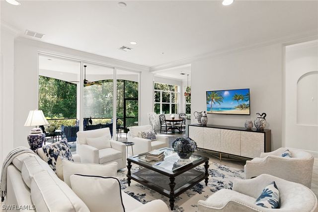 28540 Calabria CT 102, Naples, FL 34110