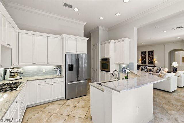 28540 Calabria CT 102, Naples, FL 34110