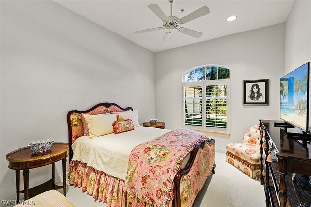 28540 Calabria CT 102, Naples, FL 34110