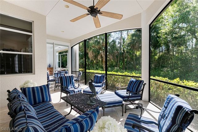 28540 Calabria CT 102, Naples, FL 34110